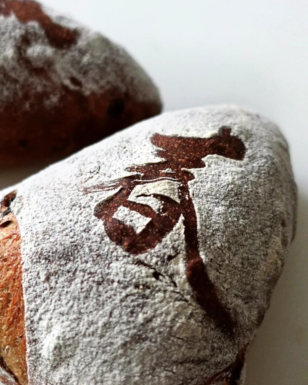 Instagram post from morimugi_bread_atelier. This post is in position 4.