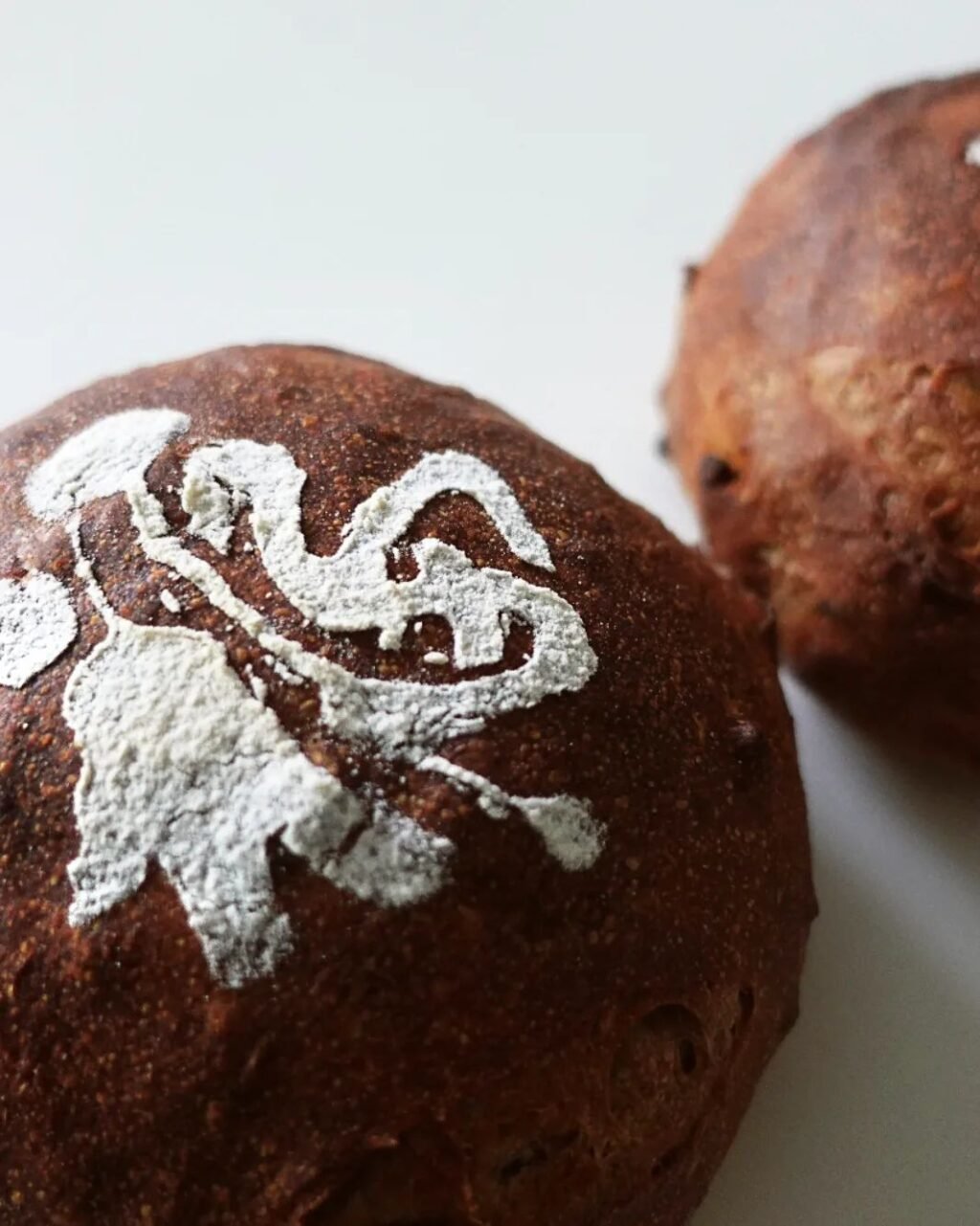 Instagram post from morimugi_bread_atelier. This post is in position 2.